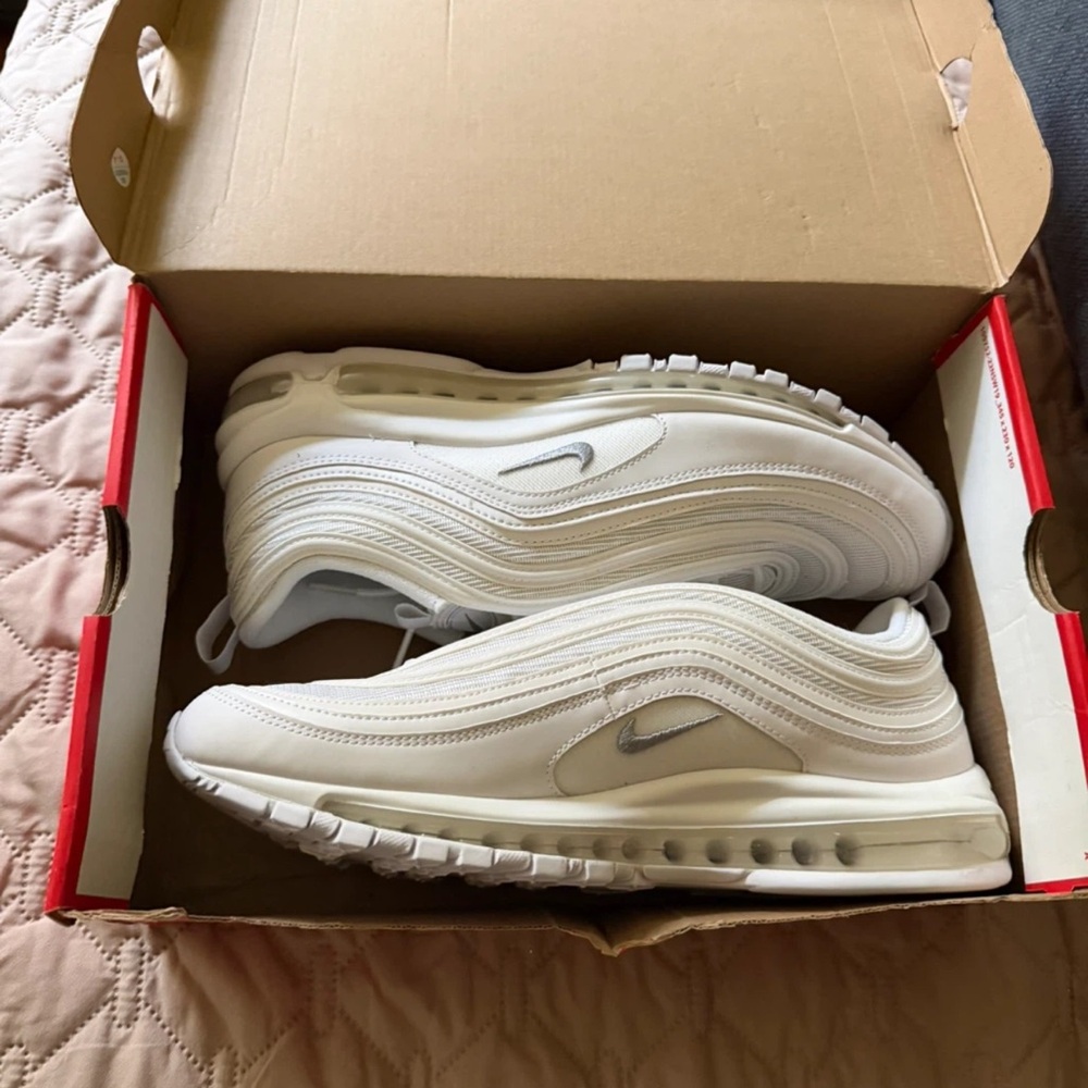 Men's Nike Air Max 97 White/Wolf Grey, Size
13 Men's